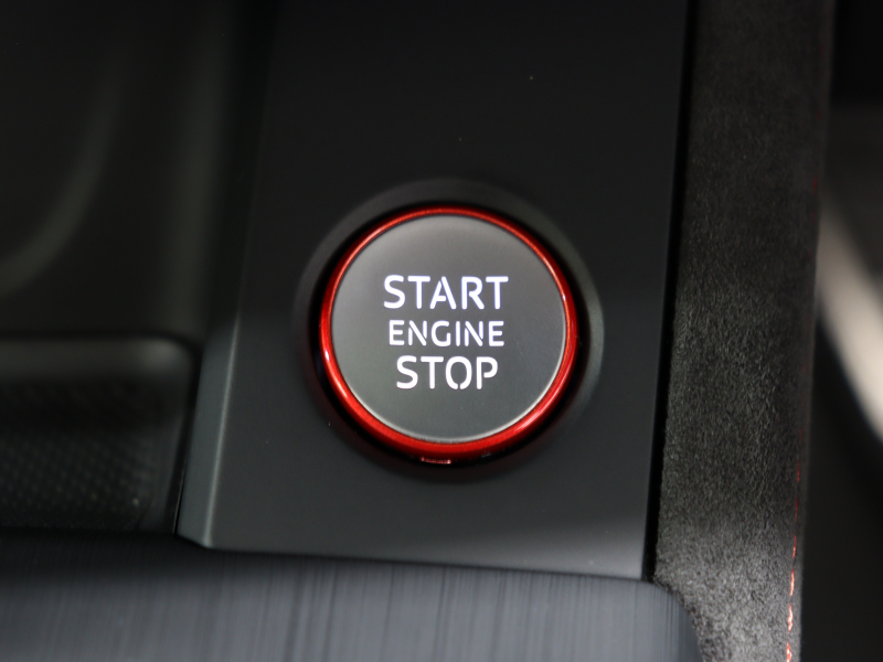 アウディ RS4アバント 2.9 ｸﾜﾄﾛ RSﾃﾞｻﾞｲﾝPKG ACC ADVｷｰ ｻｲﾄﾞA 黒革 MMIﾅﾋﾞ Apple CarPlay B&Oｻｳﾝﾄﾞ ﾊﾞｰﾁｬﾙｺｯｸﾋﾟｯﾄ ﾏﾄﾘｸｯｽLEDﾗｲﾄ 360°ｶﾒﾗ ｵｰﾄﾃｰﾙｹﾞｰﾄ ﾚｯﾄﾞｷｬﾘﾊﾟｰ RSｽﾎﾟｰﾂｴｷｿﾞｰｽﾄ 　2年保証