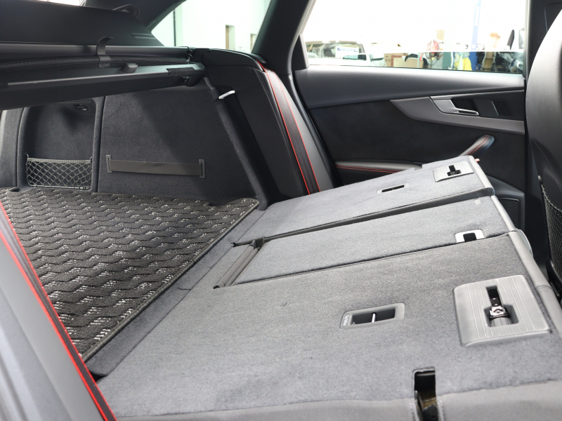 アウディ RS4アバント 2.9 ｸﾜﾄﾛ RSﾃﾞｻﾞｲﾝPKG ACC ADVｷｰ ｻｲﾄﾞA 黒革 MMIﾅﾋﾞ Apple CarPlay B&Oｻｳﾝﾄﾞ ﾊﾞｰﾁｬﾙｺｯｸﾋﾟｯﾄ ﾏﾄﾘｸｯｽLEDﾗｲﾄ 360°ｶﾒﾗ ｵｰﾄﾃｰﾙｹﾞｰﾄ ﾚｯﾄﾞｷｬﾘﾊﾟｰ RSｽﾎﾟｰﾂｴｷｿﾞｰｽﾄ 　2年保証