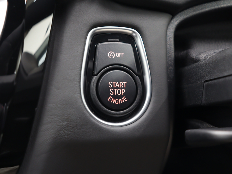 BMW Mシリーズ M4ｸｰﾍﾟCS MDCT  日本限定60台 ｺﾝﾌｫA 黒革ｱﾙｶﾝｺﾝﾋﾞ ｶｰﾎﾞﾝR 専用ｴｱﾛ 専用19＆20AW 　2年保証