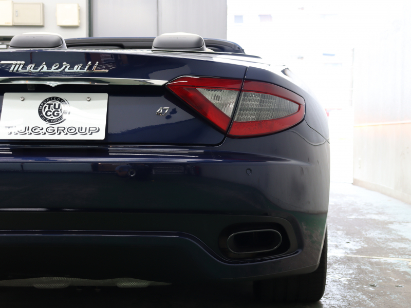 マセラティ グランカブリオ ｽﾎﾟｰﾂ MCｵｰﾄｼﾌﾄ　EBM 右H ﾍﾞｰｼﾞｭ革 ｼｰﾄﾋｰﾀｰ SDﾅﾋﾞ BOSEｻｳﾝﾄﾞ 地ﾃﾞｼﾞ Bｶﾒﾗ ｸﾘｼﾞｵﾀﾞｰｸｸﾛｰﾑｲﾝﾃﾘｱ MCﾃﾞｻﾞｲﾝ20AW　2年保証付