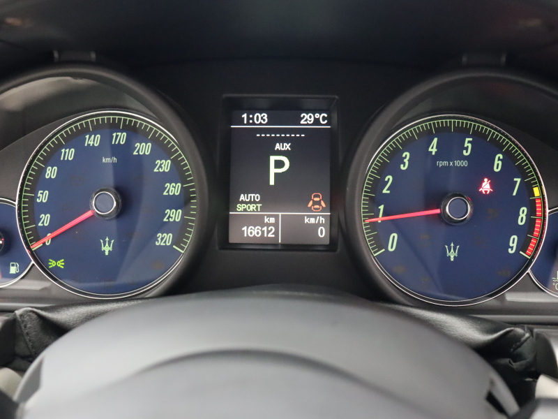 マセラティ グランカブリオ ｽﾎﾟｰﾂ MCｵｰﾄｼﾌﾄ　EBM 右H ﾍﾞｰｼﾞｭ革 ｼｰﾄﾋｰﾀｰ SDﾅﾋﾞ BOSEｻｳﾝﾄﾞ 地ﾃﾞｼﾞ Bｶﾒﾗ ｸﾘｼﾞｵﾀﾞｰｸｸﾛｰﾑｲﾝﾃﾘｱ MCﾃﾞｻﾞｲﾝ20AW　2年保証付