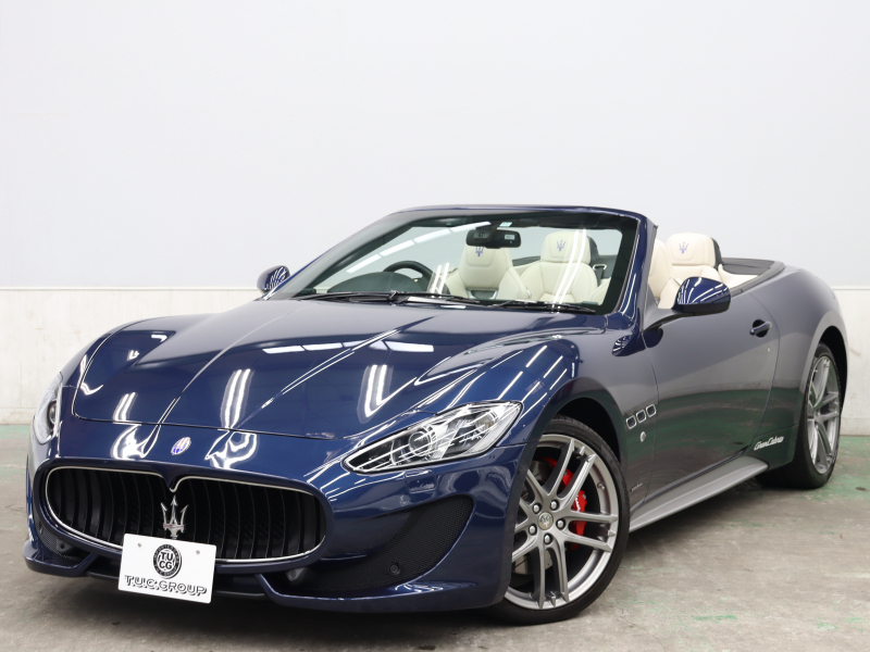 マセラティ グランカブリオ ｽﾎﾟｰﾂ MCｵｰﾄｼﾌﾄ　EBM 右H ﾍﾞｰｼﾞｭ革 ｼｰﾄﾋｰﾀｰ SDﾅﾋﾞ BOSEｻｳﾝﾄﾞ 地ﾃﾞｼﾞ Bｶﾒﾗ ｸﾘｼﾞｵﾀﾞｰｸｸﾛｰﾑｲﾝﾃﾘｱ MCﾃﾞｻﾞｲﾝ20AW　2年保証付