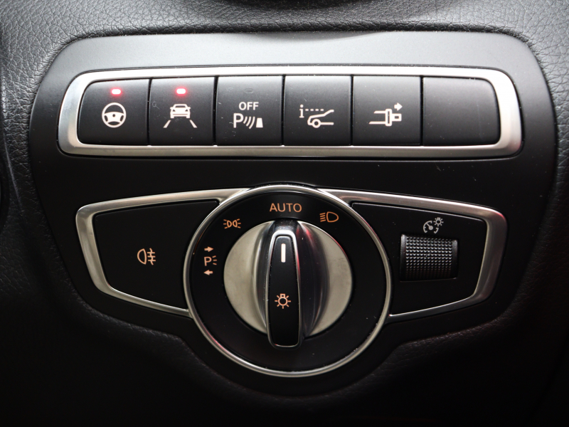 AMG Cクラス C63S ｸｰﾍﾟ AMGｶｰﾎﾞﾝ&ﾚｰﾀﾞｰP　後期 黒革 ｼｰﾄﾋｰﾀｰ ﾊﾟﾉﾗﾏSR 純正HDDﾅﾋﾞ ﾌﾞﾙﾒｽﾀｰS AMGﾄﾞﾗｲﾌﾞｺﾝﾄﾛｰﾙｽｲｯﾁ AMGｴｱﾛ&19/20ｲﾝﾁAW ﾚｯﾄﾞｷｬﾘﾊﾟｰ 2年保証付