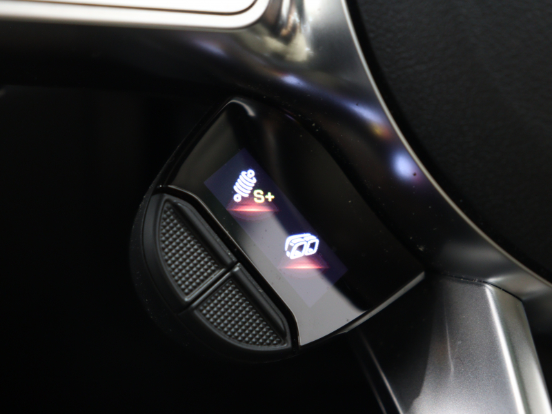 AMG Cクラス C63S ｸｰﾍﾟ AMGｶｰﾎﾞﾝ&ﾚｰﾀﾞｰP　後期 黒革 ｼｰﾄﾋｰﾀｰ ﾊﾟﾉﾗﾏSR 純正HDDﾅﾋﾞ ﾌﾞﾙﾒｽﾀｰS AMGﾄﾞﾗｲﾌﾞｺﾝﾄﾛｰﾙｽｲｯﾁ AMGｴｱﾛ&19/20ｲﾝﾁAW ﾚｯﾄﾞｷｬﾘﾊﾟｰ 2年保証付