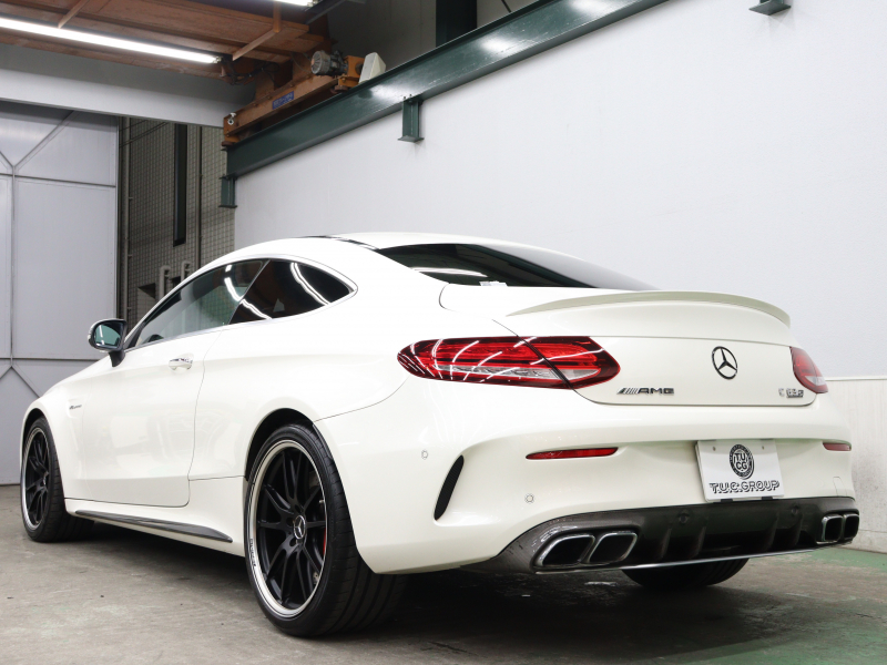 AMG Cクラス C63S ｸｰﾍﾟ AMGｶｰﾎﾞﾝ&ﾚｰﾀﾞｰP　後期 黒革 ｼｰﾄﾋｰﾀｰ ﾊﾟﾉﾗﾏSR 純正HDDﾅﾋﾞ ﾌﾞﾙﾒｽﾀｰS AMGﾄﾞﾗｲﾌﾞｺﾝﾄﾛｰﾙｽｲｯﾁ AMGｴｱﾛ&19/20ｲﾝﾁAW ﾚｯﾄﾞｷｬﾘﾊﾟｰ 2年保証付