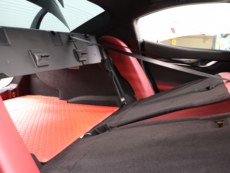 マセラティ ギブリ S　ｶｰﾎﾞﾝｽﾎﾟｰﾂPKG 中期 ｽｶｲﾌｯｸｻｽ ACC BSM Pｽﾀ 赤革 ｼｰﾄﾋｰﾀｰ ｻﾝﾙｰﾌ 純正SDﾅﾋﾞTV BTｵｰﾃﾞｨｵ ｱﾙｶﾝﾀｰﾗﾙｰﾌﾗｲﾅｰ ｶｰﾎﾞﾝｲﾝﾃﾘｱ OPﾁﾀｰﾉ21AW　2年保証付