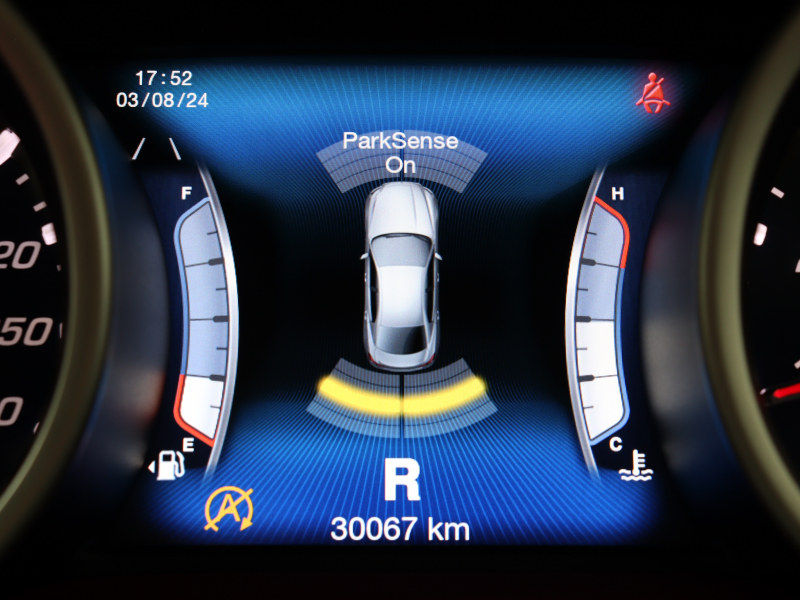 マセラティ ギブリ S　ｶｰﾎﾞﾝｽﾎﾟｰﾂPKG 中期 ｽｶｲﾌｯｸｻｽ ACC BSM Pｽﾀ 赤革 ｼｰﾄﾋｰﾀｰ ｻﾝﾙｰﾌ 純正SDﾅﾋﾞTV BTｵｰﾃﾞｨｵ ｱﾙｶﾝﾀｰﾗﾙｰﾌﾗｲﾅｰ ｶｰﾎﾞﾝｲﾝﾃﾘｱ OPﾁﾀｰﾉ21AW　2年保証付