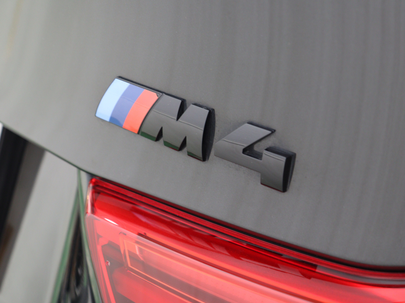 BMW Mシリーズ M4 ｸｰﾍﾟ ｺﾝﾍﾟﾃｨｼｮﾝ　後期LCI LCW ｺﾝﾌｫA 赤革 ｶｰﾎﾞﾝR 純正HDDﾅﾋﾞTV harman/Kardon HUD Bｶﾒﾗ ｲﾝﾃﾘｼﾞｪﾝﾄｾｰﾌﾃｨ ｶｰﾎﾞﾝｲﾝﾃﾘｱ 専用ｴｱﾛ&20AW(ｽﾀｲﾘﾝｸﾞ666M)　2年保証付