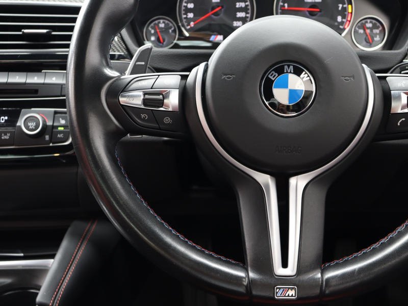 BMW Mシリーズ M4 ｸｰﾍﾟ ｺﾝﾍﾟﾃｨｼｮﾝ　後期LCI LCW ｺﾝﾌｫA 赤革 ｶｰﾎﾞﾝR 純正HDDﾅﾋﾞTV harman/Kardon HUD Bｶﾒﾗ ｲﾝﾃﾘｼﾞｪﾝﾄｾｰﾌﾃｨ ｶｰﾎﾞﾝｲﾝﾃﾘｱ 専用ｴｱﾛ&20AW(ｽﾀｲﾘﾝｸﾞ666M)　2年保証付