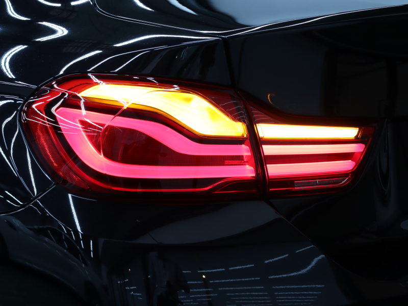 BMW Mシリーズ M4 ｸｰﾍﾟ ｺﾝﾍﾟﾃｨｼｮﾝ　後期LCI LCW ｺﾝﾌｫA 赤革 ｶｰﾎﾞﾝR 純正HDDﾅﾋﾞTV harman/Kardon HUD Bｶﾒﾗ ｲﾝﾃﾘｼﾞｪﾝﾄｾｰﾌﾃｨ ｶｰﾎﾞﾝｲﾝﾃﾘｱ 専用ｴｱﾛ&20AW(ｽﾀｲﾘﾝｸﾞ666M)　2年保証付