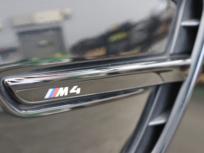 BMW Mシリーズ M4 ｸｰﾍﾟ ｺﾝﾍﾟﾃｨｼｮﾝ　後期LCI LCW ｺﾝﾌｫA 赤革 ｶｰﾎﾞﾝR 純正HDDﾅﾋﾞTV harman/Kardon HUD Bｶﾒﾗ ｲﾝﾃﾘｼﾞｪﾝﾄｾｰﾌﾃｨ ｶｰﾎﾞﾝｲﾝﾃﾘｱ 専用ｴｱﾛ&20AW(ｽﾀｲﾘﾝｸﾞ666M)　2年保証付