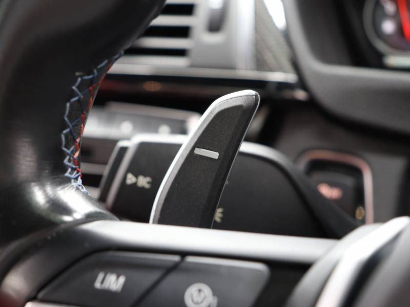 BMW Mシリーズ M4 ｸｰﾍﾟ ｺﾝﾍﾟﾃｨｼｮﾝ　後期LCI LCW ｺﾝﾌｫA 赤革 ｶｰﾎﾞﾝR 純正HDDﾅﾋﾞTV harman/Kardon HUD Bｶﾒﾗ ｲﾝﾃﾘｼﾞｪﾝﾄｾｰﾌﾃｨ ｶｰﾎﾞﾝｲﾝﾃﾘｱ 専用ｴｱﾛ&20AW(ｽﾀｲﾘﾝｸﾞ666M)　2年保証付