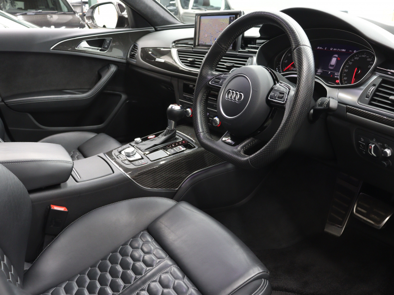 アウディ RS6アバント RS6 ｱﾊﾞﾝﾄ ﾊﾟﾌｫｰﾏﾝｽ ｶｰﾎﾞﾝｽﾀﾘﾝｸﾞPKG　ADVｷｰ 605ps 黒革 ﾊﾟﾉﾗﾏSR ﾅﾋﾞTV Bｶﾒﾗ BOSEｻｳﾝﾄﾞ HUD LEDﾍｯﾄﾞﾗｲﾄ  ｵｰﾄﾃｰﾙｹﾞｰﾄ ﾚｯﾄﾞｷｬﾘﾊﾟｰ ﾄﾞﾘﾙﾄﾞﾛｰﾀｰ ｶｰﾎﾞﾝｲﾝﾃﾘｱﾄﾘﾑ 純正21AW　2年保証