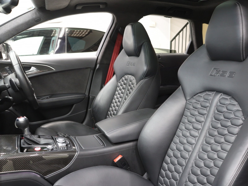 アウディ RS6アバント RS6 ｱﾊﾞﾝﾄ ﾊﾟﾌｫｰﾏﾝｽ ｶｰﾎﾞﾝｽﾀﾘﾝｸﾞPKG　ADVｷｰ 605ps 黒革 ﾊﾟﾉﾗﾏSR ﾅﾋﾞTV Bｶﾒﾗ BOSEｻｳﾝﾄﾞ HUD LEDﾍｯﾄﾞﾗｲﾄ  ｵｰﾄﾃｰﾙｹﾞｰﾄ ﾚｯﾄﾞｷｬﾘﾊﾟｰ ﾄﾞﾘﾙﾄﾞﾛｰﾀｰ ｶｰﾎﾞﾝｲﾝﾃﾘｱﾄﾘﾑ 純正21AW　2年保証