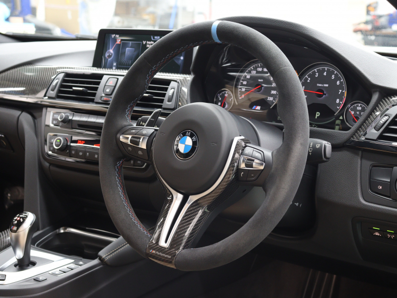 BMW Mシリーズ M4ｸｰﾍﾟ Mﾊﾟﾌｫｰﾏﾝｽｴﾃﾞｨｼｮﾝ　国内17台限定車 ｺﾝﾌｫA ﾍﾞｰｼﾞｭ革 ｶｰﾎﾞﾝR ﾅﾋﾞTV ﾍｯﾄﾞｱｯﾌﾟD LEDﾍｯﾄﾞﾗｲﾄ Mﾊﾟﾌｫｰﾏﾝｽｶｰﾎﾞﾝｴｱﾛ&ﾄﾗﾝｸｽﾎﾟｲﾗｰ OP19AW(ｽﾀｲﾘﾝｸﾞ437)　2年保証