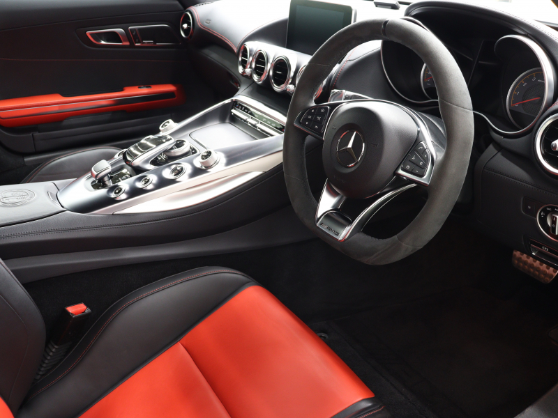 AMG GT S  ｴｸｽｸﾙｰｼﾌﾞ&AMGﾀﾞｲﾅﾐｯｸPKGﾌﾟﾗｽ　ﾚｰﾀﾞｰSP Pｽﾀ AMGﾊﾟﾌｫｰﾏﾝｽｼｰﾄ 黒/赤革 純正ﾅﾋﾞﾌﾞﾙﾒｽﾀｰS Bluetooth LEDﾍｯﾄﾞﾗｲﾄ AMGﾊﾟﾌｫｰﾏﾝｽｽﾃｱﾘﾝｸﾞAMGﾊﾟﾌｫｰﾏﾝｽｴｸﾞｿﾞｰｽﾄ AMGｴｱﾛ&19/20AW　2年保証付