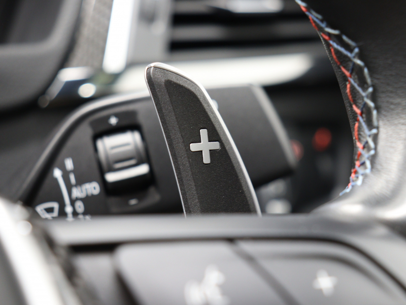 BMW Mシリーズ M3 ｺﾝﾍﾟﾃｨｼｮﾝ　後期LCI LCW ｲﾝﾃﾘｼﾞｪﾝﾄS ｺﾝﾌｫA 黒革 ｶｰﾎﾞﾝR IdriveﾅﾋﾞTV harman/Kardon HUD Bｶﾒﾗ ｶｰﾎﾞﾝｲﾝﾃﾘｱ Mｻｽﾍﾟﾝｼｮﾝ 専用ｴｱﾛ&20AW(ｽﾀｲﾘﾝｸﾞ666M) ｵﾌﾟｼｮﾝｶﾗｰ　2年保証付