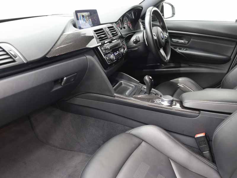 BMW Mシリーズ M3 ｺﾝﾍﾟﾃｨｼｮﾝ　後期LCI LCW ｲﾝﾃﾘｼﾞｪﾝﾄS ｺﾝﾌｫA 黒革 ｶｰﾎﾞﾝR IdriveﾅﾋﾞTV harman/Kardon HUD Bｶﾒﾗ ｶｰﾎﾞﾝｲﾝﾃﾘｱ Mｻｽﾍﾟﾝｼｮﾝ 専用ｴｱﾛ&20AW(ｽﾀｲﾘﾝｸﾞ666M) ｵﾌﾟｼｮﾝｶﾗｰ　2年保証付