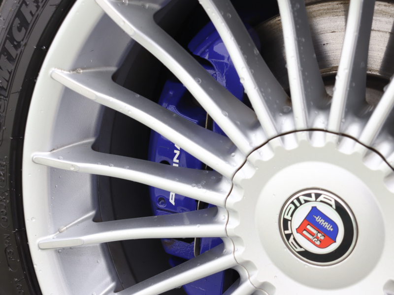 アルピナ D5 ﾀｰﾎﾞﾘﾑｼﾞﾝ　LCIﾓﾃﾞﾙ 白革 ｻﾝﾙｰﾌ 純正ﾅﾋﾞ BTｵｰﾃﾞｨｵ harman/kardon Bｶﾒﾗ ﾐﾙﾃｳｯﾄﾞｲﾝﾃﾘｱ ｱﾀﾞﾌﾟﾃｨﾌﾞLEDﾍｯﾄﾞﾗｲﾄ  20ｲﾝﾁｸﾗｼｯｸAW 有償色　2年保証付