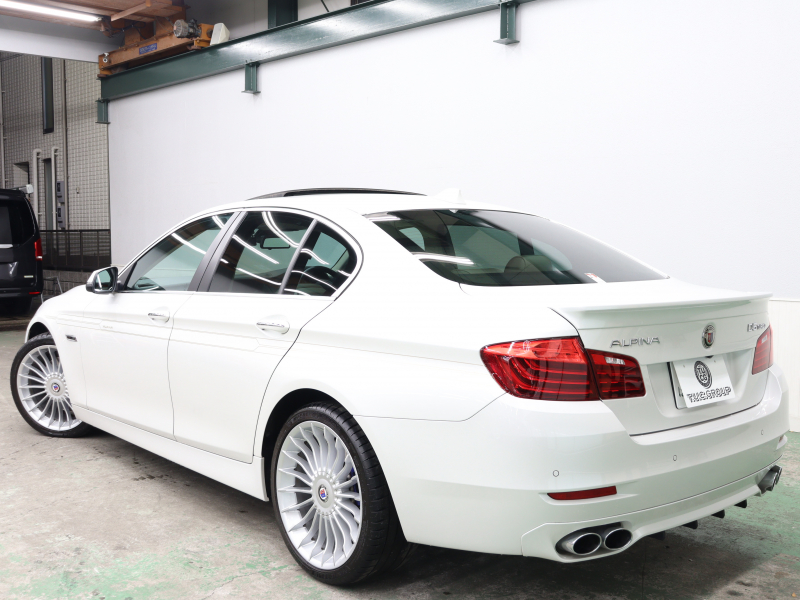 アルピナ D5 ﾀｰﾎﾞﾘﾑｼﾞﾝ　LCIﾓﾃﾞﾙ 白革 ｻﾝﾙｰﾌ 純正ﾅﾋﾞ BTｵｰﾃﾞｨｵ harman/kardon Bｶﾒﾗ ﾐﾙﾃｳｯﾄﾞｲﾝﾃﾘｱ ｱﾀﾞﾌﾟﾃｨﾌﾞLEDﾍｯﾄﾞﾗｲﾄ  20ｲﾝﾁｸﾗｼｯｸAW 有償色　2年保証付