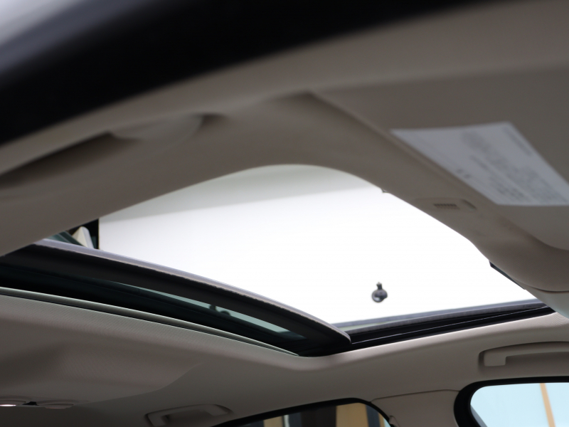 アルピナ D5 ﾀｰﾎﾞﾘﾑｼﾞﾝ　LCIﾓﾃﾞﾙ 白革 ｻﾝﾙｰﾌ 純正ﾅﾋﾞ BTｵｰﾃﾞｨｵ harman/kardon Bｶﾒﾗ ﾐﾙﾃｳｯﾄﾞｲﾝﾃﾘｱ ｱﾀﾞﾌﾟﾃｨﾌﾞLEDﾍｯﾄﾞﾗｲﾄ  20ｲﾝﾁｸﾗｼｯｸAW 有償色　2年保証付