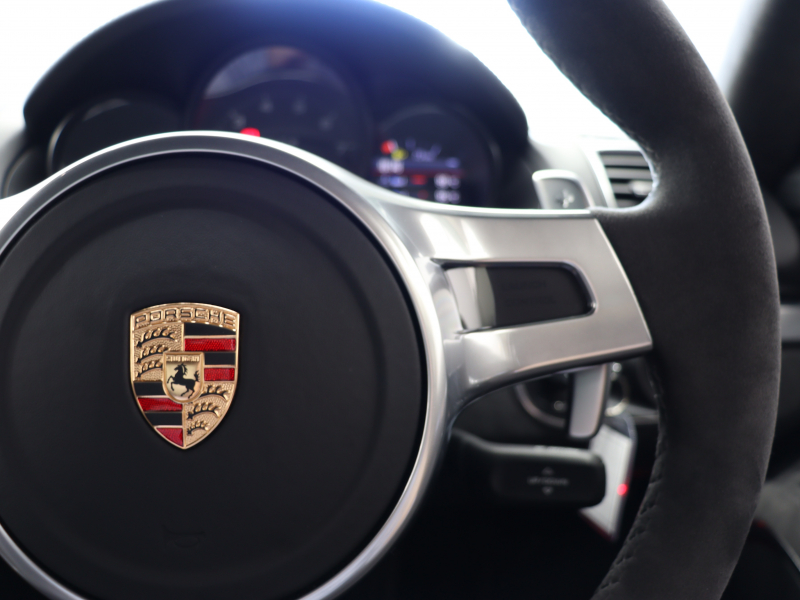 ポルシェ ケイマン GTS ｽﾎﾟｰﾂｸﾛﾉPKG　正規D ﾌﾞﾗｯｸｺﾝﾋﾞﾚｻﾞｰ ｱﾙｶﾝﾀｰﾗﾙｰﾌﾗｲﾅｰ ｸﾗﾘｵﾝﾅﾋﾞ Bｶﾒﾗ PDLSｷｾﾉﾝﾗｲﾄ 可変ｳｨﾝｸﾞ ｽﾎﾟｴｸﾞ 20ｲﾝﾁAW PCCB　2年保証付