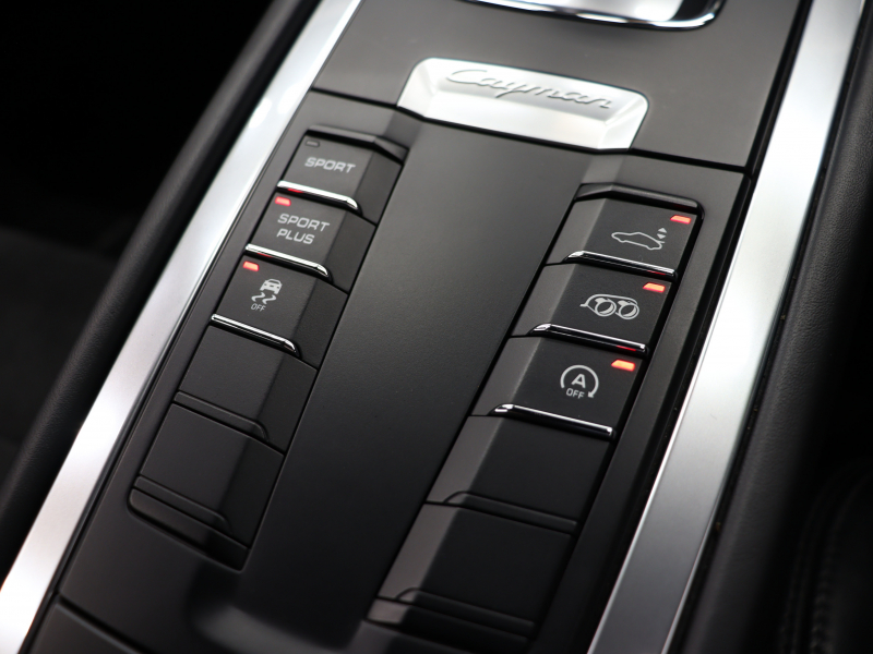 ポルシェ ケイマン GTS ｽﾎﾟｰﾂｸﾛﾉPKG　正規D ﾌﾞﾗｯｸｺﾝﾋﾞﾚｻﾞｰ ｱﾙｶﾝﾀｰﾗﾙｰﾌﾗｲﾅｰ ｸﾗﾘｵﾝﾅﾋﾞ Bｶﾒﾗ PDLSｷｾﾉﾝﾗｲﾄ 可変ｳｨﾝｸﾞ ｽﾎﾟｴｸﾞ 20ｲﾝﾁAW PCCB　2年保証付