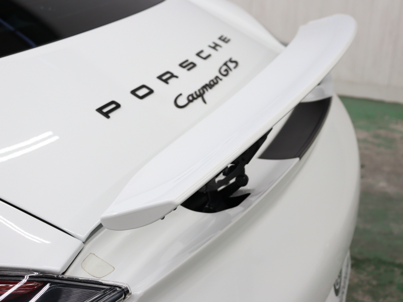 ポルシェ ケイマン GTS ｽﾎﾟｰﾂｸﾛﾉPKG　正規D ﾌﾞﾗｯｸｺﾝﾋﾞﾚｻﾞｰ ｱﾙｶﾝﾀｰﾗﾙｰﾌﾗｲﾅｰ ｸﾗﾘｵﾝﾅﾋﾞ Bｶﾒﾗ PDLSｷｾﾉﾝﾗｲﾄ 可変ｳｨﾝｸﾞ ｽﾎﾟｴｸﾞ 20ｲﾝﾁAW PCCB　2年保証付