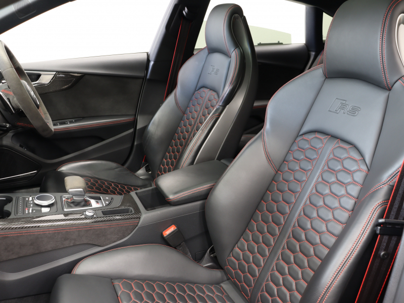 アウディ RS5 ｽﾎﾟｰﾂﾊﾞｯｸ ｸﾜﾄﾛ RSﾃﾞｻﾞｲﾝ&ｶｰﾎﾞﾝｽﾀｲﾘﾝｸﾞ&ｱｼｽﾀﾝｽPKG　ACC ｻｲﾄﾞA ADVｷｰ 黒革 ﾊﾟﾉﾗﾏSR MMIﾅﾋﾞ B&Oｻｳﾝﾄﾞ ﾏﾄﾘｯｸｽLED ﾊﾞｰﾁｬﾙｺｸﾋﾟｯﾄ  ｱﾙｶﾝﾀｰﾗｽﾃｱ RSｽﾎﾟｰﾂEX 20AW　2年保証