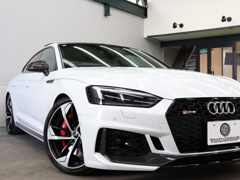 アウディ RS5 ｽﾎﾟｰﾂﾊﾞｯｸ ｸﾜﾄﾛ RSﾃﾞｻﾞｲﾝ&ｶｰﾎﾞﾝｽﾀｲﾘﾝｸﾞ&ｱｼｽﾀﾝｽPKG　ACC ｻｲﾄﾞA ADVｷｰ 黒革 ﾊﾟﾉﾗﾏSR MMIﾅﾋﾞ B&Oｻｳﾝﾄﾞ ﾏﾄﾘｯｸｽLED ﾊﾞｰﾁｬﾙｺｸﾋﾟｯﾄ  ｱﾙｶﾝﾀｰﾗｽﾃｱ RSｽﾎﾟｰﾂEX 20AW　2年保証