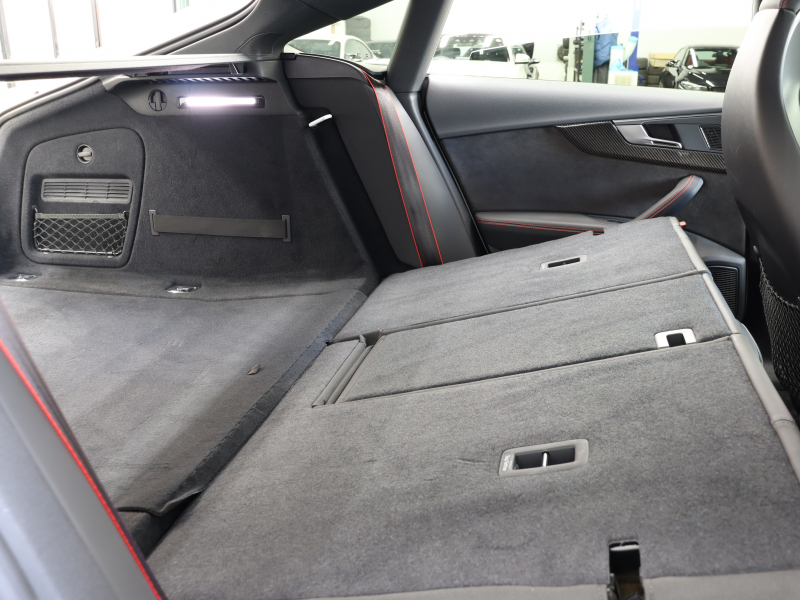 アウディ RS5 ｽﾎﾟｰﾂﾊﾞｯｸ ｸﾜﾄﾛ RSﾃﾞｻﾞｲﾝ&ｶｰﾎﾞﾝｽﾀｲﾘﾝｸﾞ&ｱｼｽﾀﾝｽPKG　ACC ｻｲﾄﾞA ADVｷｰ 黒革 ﾊﾟﾉﾗﾏSR MMIﾅﾋﾞ B&Oｻｳﾝﾄﾞ ﾏﾄﾘｯｸｽLED ﾊﾞｰﾁｬﾙｺｸﾋﾟｯﾄ  ｱﾙｶﾝﾀｰﾗｽﾃｱ RSｽﾎﾟｰﾂEX 20AW　2年保証