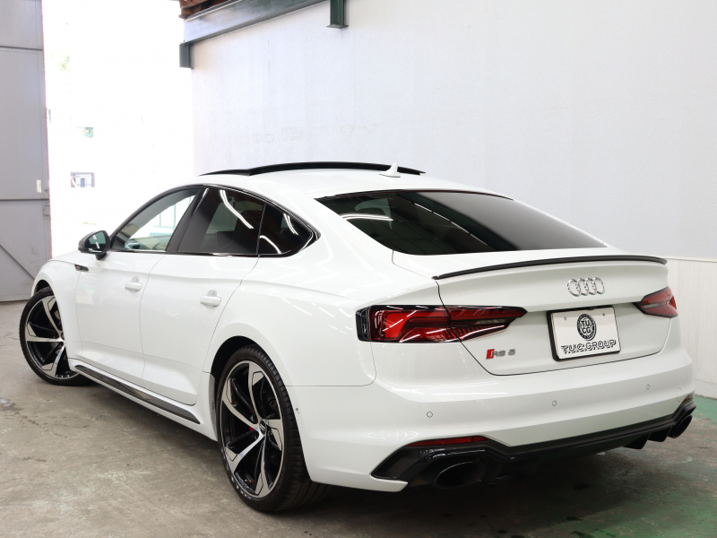 アウディ RS5 ｽﾎﾟｰﾂﾊﾞｯｸ ｸﾜﾄﾛ RSﾃﾞｻﾞｲﾝ&ｶｰﾎﾞﾝｽﾀｲﾘﾝｸﾞ&ｱｼｽﾀﾝｽPKG　ACC ｻｲﾄﾞA ADVｷｰ 黒革 ﾊﾟﾉﾗﾏSR MMIﾅﾋﾞ B&Oｻｳﾝﾄﾞ ﾏﾄﾘｯｸｽLED ﾊﾞｰﾁｬﾙｺｸﾋﾟｯﾄ  ｱﾙｶﾝﾀｰﾗｽﾃｱ RSｽﾎﾟｰﾂEX 20AW　2年保証