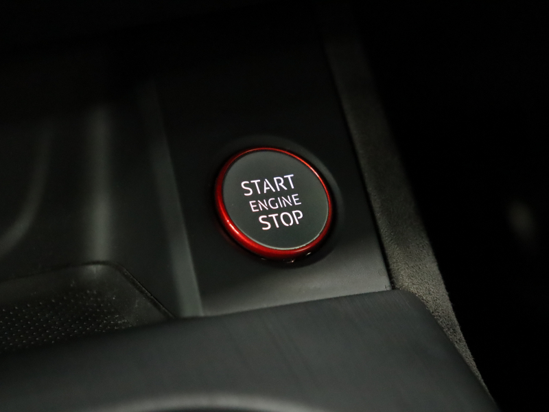 アウディ RS5 ｽﾎﾟｰﾂﾊﾞｯｸ ｸﾜﾄﾛ RSﾃﾞｻﾞｲﾝ&ｶｰﾎﾞﾝｽﾀｲﾘﾝｸﾞ&ｱｼｽﾀﾝｽPKG　ACC ｻｲﾄﾞA ADVｷｰ 黒革 ﾊﾟﾉﾗﾏSR MMIﾅﾋﾞ B&Oｻｳﾝﾄﾞ ﾏﾄﾘｯｸｽLED ﾊﾞｰﾁｬﾙｺｸﾋﾟｯﾄ  ｱﾙｶﾝﾀｰﾗｽﾃｱ RSｽﾎﾟｰﾂEX 20AW　2年保証