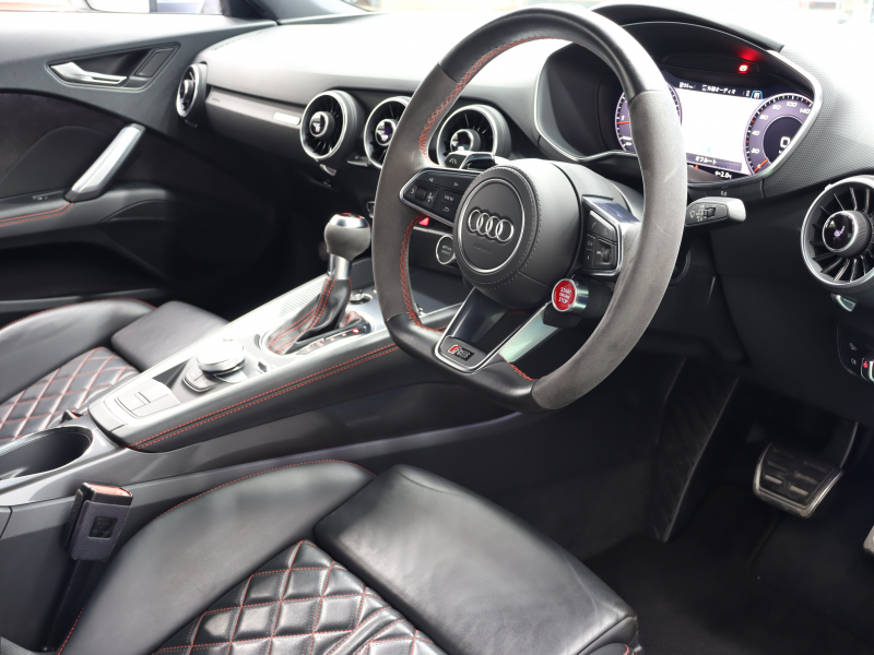 アウディ TT RS クーペ ｴｸｽﾃﾝﾄﾞﾃﾞｯﾄﾞﾚｻﾞｰ&ｱｼｽﾀﾝｽPKGｱﾄﾞﾊﾞﾝｽﾄﾞ　ADVｷｰ 黒革 MMIﾅﾋﾞTV ﾊﾞｰﾁｬﾙC Bｶﾒﾗ ﾏﾄﾘｸｽLED&ﾏﾄﾘｸｽOLEDﾘｱﾗｲﾄ ﾏｸﾞﾈﾃｨｯｸﾗｲﾄﾞ RSｽﾎﾟｰﾂEX OP20ｲﾝﾁAW ﾚｯﾄﾞｷｬﾘﾊﾟｰ　2年保証