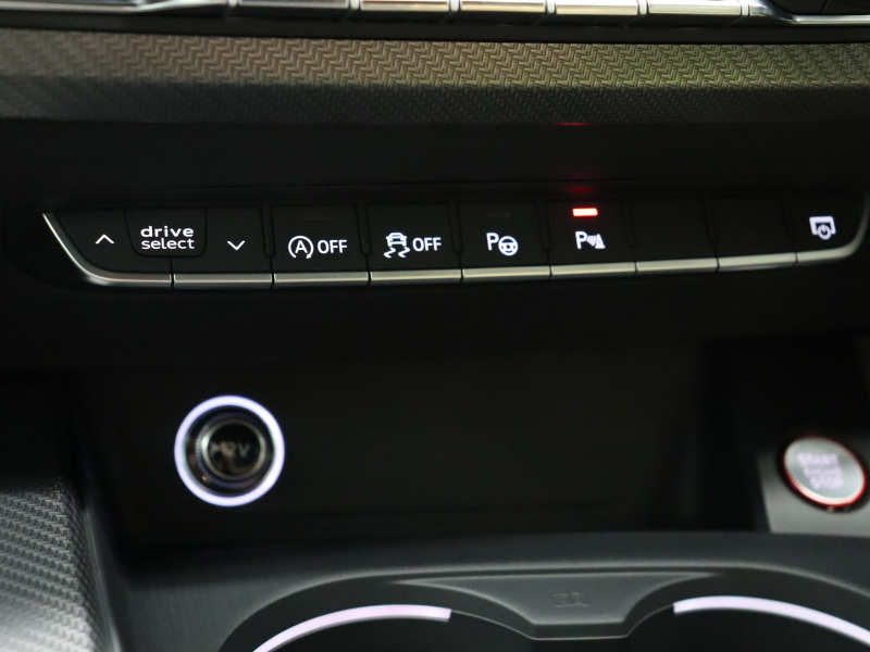 アウディ RS5 ｸｰﾍﾟ  2.9 ｸﾜﾄﾛ ｱｼｽﾀﾝｽPKG ｶｰﾎﾞﾝｽﾀｲﾘﾝｸﾞPKG　ACC ADVｷｰ 黒革 MMIﾅﾋﾞ ﾊﾞｰﾁｬﾙｺｸﾋﾟｯﾄ 360°ｶﾒﾗ B&Oｻｳﾝﾄﾞ ﾏﾄﾘｯｸｽLED ﾃﾞｺﾗﾃｨﾌﾞｶｰﾎﾞﾝﾊﾟﾈﾙ 20ｲﾝﾁAW 赤ｷｬﾘﾊﾟｰ RSｽﾎﾟｰﾂEX 　2年保証