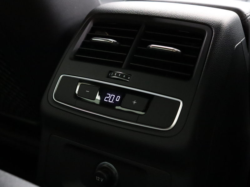 アウディ RS5 ｸｰﾍﾟ  2.9 ｸﾜﾄﾛ ｱｼｽﾀﾝｽPKG ｶｰﾎﾞﾝｽﾀｲﾘﾝｸﾞPKG　ACC ADVｷｰ 黒革 MMIﾅﾋﾞ ﾊﾞｰﾁｬﾙｺｸﾋﾟｯﾄ 360°ｶﾒﾗ B&Oｻｳﾝﾄﾞ ﾏﾄﾘｯｸｽLED ﾃﾞｺﾗﾃｨﾌﾞｶｰﾎﾞﾝﾊﾟﾈﾙ 20ｲﾝﾁAW 赤ｷｬﾘﾊﾟｰ RSｽﾎﾟｰﾂEX 　2年保証