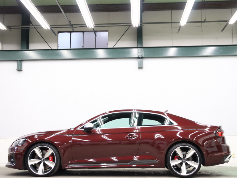 アウディ RS5 ｸｰﾍﾟ  2.9 ｸﾜﾄﾛ ｱｼｽﾀﾝｽPKG ｶｰﾎﾞﾝｽﾀｲﾘﾝｸﾞPKG　ACC ADVｷｰ 黒革 MMIﾅﾋﾞ ﾊﾞｰﾁｬﾙｺｸﾋﾟｯﾄ 360°ｶﾒﾗ B&Oｻｳﾝﾄﾞ ﾏﾄﾘｯｸｽLED ﾃﾞｺﾗﾃｨﾌﾞｶｰﾎﾞﾝﾊﾟﾈﾙ 20ｲﾝﾁAW 赤ｷｬﾘﾊﾟｰ RSｽﾎﾟｰﾂEX 　2年保証