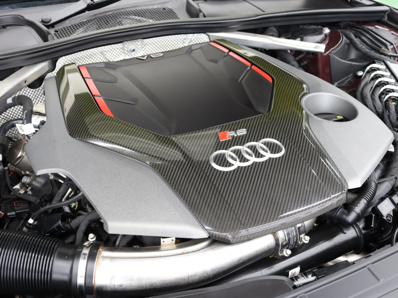 アウディ RS5 ｸｰﾍﾟ  2.9 ｸﾜﾄﾛ ｱｼｽﾀﾝｽPKG ｶｰﾎﾞﾝｽﾀｲﾘﾝｸﾞPKG　ACC ADVｷｰ 黒革 MMIﾅﾋﾞ ﾊﾞｰﾁｬﾙｺｸﾋﾟｯﾄ 360°ｶﾒﾗ B&Oｻｳﾝﾄﾞ ﾏﾄﾘｯｸｽLED ﾃﾞｺﾗﾃｨﾌﾞｶｰﾎﾞﾝﾊﾟﾈﾙ 20ｲﾝﾁAW 赤ｷｬﾘﾊﾟｰ RSｽﾎﾟｰﾂEX 　2年保証