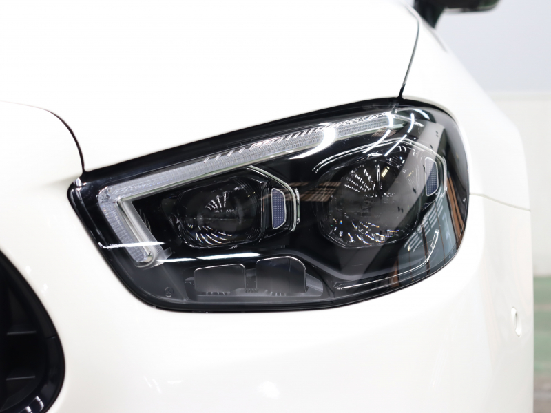 AMG Eクラス E53ｶﾌﾞﾘｵﾚ 4MATIC+ ｴｸｽｸﾙｰｼﾌﾞ& ﾚｰﾀﾞｰSP　後期ﾓﾃﾞﾙ ISG搭載  黒革 ﾍﾞﾝﾁﾚｰﾀｰ ｴｱｽｶｰﾌ ﾘﾗｸｾﾞｰｼｮﾝ機能 赤幌 ﾅﾋﾞTV CarPlay ﾌﾞﾙﾒｽﾀｰS  HUD 360ｶﾒﾗ ﾜｲﾔﾚｽﾁｬｰｼﾞﾝｸﾞ AMGｴｱﾛ&20AW　2年保証