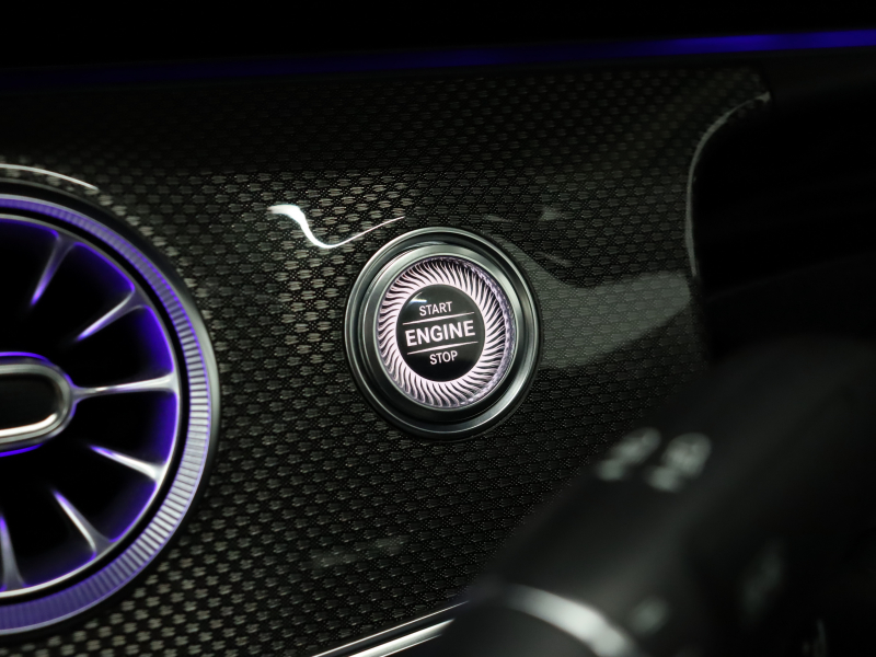 AMG Eクラス E53ｶﾌﾞﾘｵﾚ 4MATIC+ ｴｸｽｸﾙｰｼﾌﾞ& ﾚｰﾀﾞｰSP　後期ﾓﾃﾞﾙ ISG搭載  黒革 ﾍﾞﾝﾁﾚｰﾀｰ ｴｱｽｶｰﾌ ﾘﾗｸｾﾞｰｼｮﾝ機能 赤幌 ﾅﾋﾞTV CarPlay ﾌﾞﾙﾒｽﾀｰS  HUD 360ｶﾒﾗ ﾜｲﾔﾚｽﾁｬｰｼﾞﾝｸﾞ AMGｴｱﾛ&20AW　2年保証