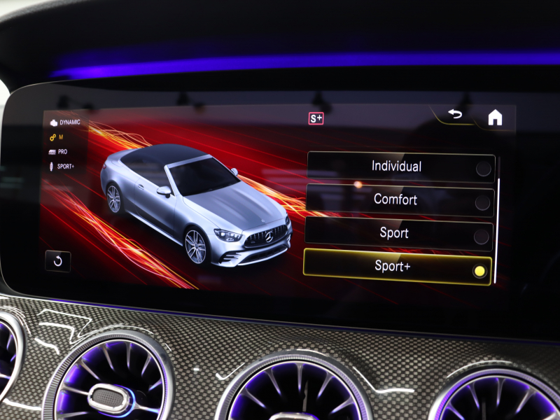 AMG Eクラス E53ｶﾌﾞﾘｵﾚ 4MATIC+ ｴｸｽｸﾙｰｼﾌﾞ& ﾚｰﾀﾞｰSP　後期ﾓﾃﾞﾙ ISG搭載  黒革 ﾍﾞﾝﾁﾚｰﾀｰ ｴｱｽｶｰﾌ ﾘﾗｸｾﾞｰｼｮﾝ機能 赤幌 ﾅﾋﾞTV CarPlay ﾌﾞﾙﾒｽﾀｰS  HUD 360ｶﾒﾗ ﾜｲﾔﾚｽﾁｬｰｼﾞﾝｸﾞ AMGｴｱﾛ&20AW　2年保証