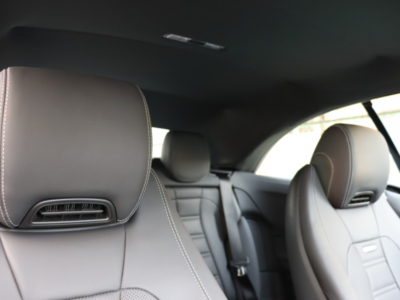 AMG Eクラス E53ｶﾌﾞﾘｵﾚ 4MATIC+ ｴｸｽｸﾙｰｼﾌﾞ& ﾚｰﾀﾞｰSP　後期ﾓﾃﾞﾙ ISG搭載  黒革 ﾍﾞﾝﾁﾚｰﾀｰ ｴｱｽｶｰﾌ ﾘﾗｸｾﾞｰｼｮﾝ機能 赤幌 ﾅﾋﾞTV CarPlay ﾌﾞﾙﾒｽﾀｰS  HUD 360ｶﾒﾗ ﾜｲﾔﾚｽﾁｬｰｼﾞﾝｸﾞ AMGｴｱﾛ&20AW　2年保証