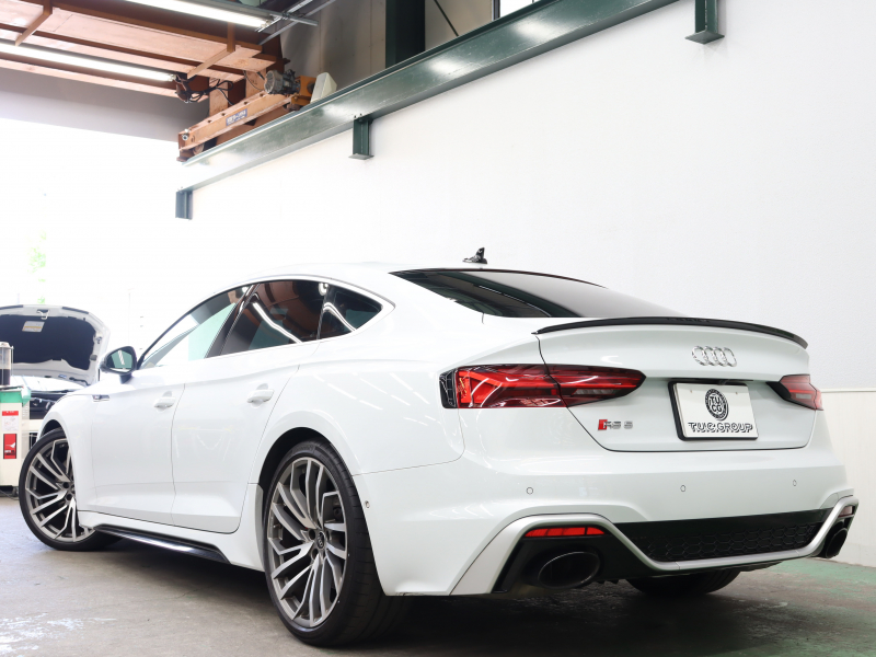 アウディ RS5 RS5 ｽﾎﾟｰﾂﾊﾞｯｸ  ｸﾜﾄﾛ ｱｳﾃﾞｨｴｸｽｸﾙｰｼﾌﾞ ｺﾝﾌｫｰﾄPKG　1ｵｰﾅｰ 後期ﾓﾃﾞﾙ ｱｳﾃﾞｨﾌﾟﾚｾﾝｽ ＆ｻｲﾄﾞｱｼｽﾄ ﾚｰﾝｱｼｽﾄADVｷｰ 白ﾅｯﾊﾟﾚｻﾞｰｼｰﾄ MMIﾅﾋﾞ ﾌﾙｾｸﾞ 360ｶﾒﾗ ﾏﾄﾘｸｽLED ｽﾃｱﾘﾝｸﾞﾋｰﾀｰ ｶｰﾎﾞﾝﾊﾟﾈﾙ Bang&Olufsen　2年保証