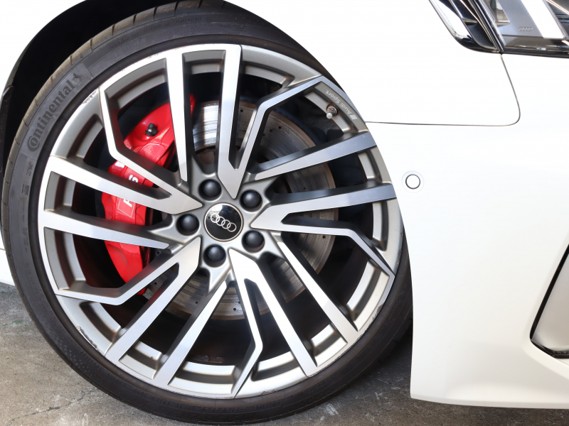 アウディ RS5 RS5 ｽﾎﾟｰﾂﾊﾞｯｸ  ｸﾜﾄﾛ ｱｳﾃﾞｨｴｸｽｸﾙｰｼﾌﾞ ｺﾝﾌｫｰﾄPKG　1ｵｰﾅｰ 後期ﾓﾃﾞﾙ ｱｳﾃﾞｨﾌﾟﾚｾﾝｽ ＆ｻｲﾄﾞｱｼｽﾄ ﾚｰﾝｱｼｽﾄADVｷｰ 白ﾅｯﾊﾟﾚｻﾞｰｼｰﾄ MMIﾅﾋﾞ ﾌﾙｾｸﾞ 360ｶﾒﾗ ﾏﾄﾘｸｽLED ｽﾃｱﾘﾝｸﾞﾋｰﾀｰ ｶｰﾎﾞﾝﾊﾟﾈﾙ Bang&Olufsen　2年保証