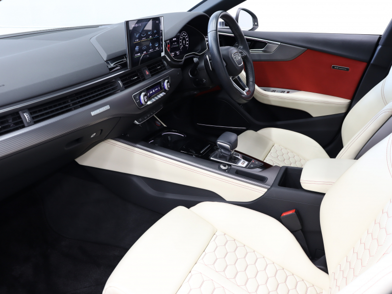 アウディ RS5 RS5 ｽﾎﾟｰﾂﾊﾞｯｸ  ｸﾜﾄﾛ ｱｳﾃﾞｨｴｸｽｸﾙｰｼﾌﾞ ｺﾝﾌｫｰﾄPKG　1ｵｰﾅｰ 後期ﾓﾃﾞﾙ ｱｳﾃﾞｨﾌﾟﾚｾﾝｽ ＆ｻｲﾄﾞｱｼｽﾄ ﾚｰﾝｱｼｽﾄADVｷｰ 白ﾅｯﾊﾟﾚｻﾞｰｼｰﾄ MMIﾅﾋﾞ ﾌﾙｾｸﾞ 360ｶﾒﾗ ﾏﾄﾘｸｽLED ｽﾃｱﾘﾝｸﾞﾋｰﾀｰ ｶｰﾎﾞﾝﾊﾟﾈﾙ Bang&Olufsen　2年保証