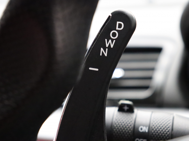 マセラティ グランツーリズモ ｽﾎﾟｰﾂ MCｵｰﾄｼﾌﾄ　赤革 ｼｰﾄﾋｰﾀｰ ﾅﾋﾞTV BTｵｰﾃﾞｨｵ Bｶﾒﾗ ｷｾﾉﾝ  ｼﾌﾄﾊﾟﾄﾞﾙ ﾚｯﾄﾞｷｬﾘﾊﾟｰ ｱｽﾄﾄﾃﾞｻﾞｲﾝ20ｲﾝﾁAW　2年保証