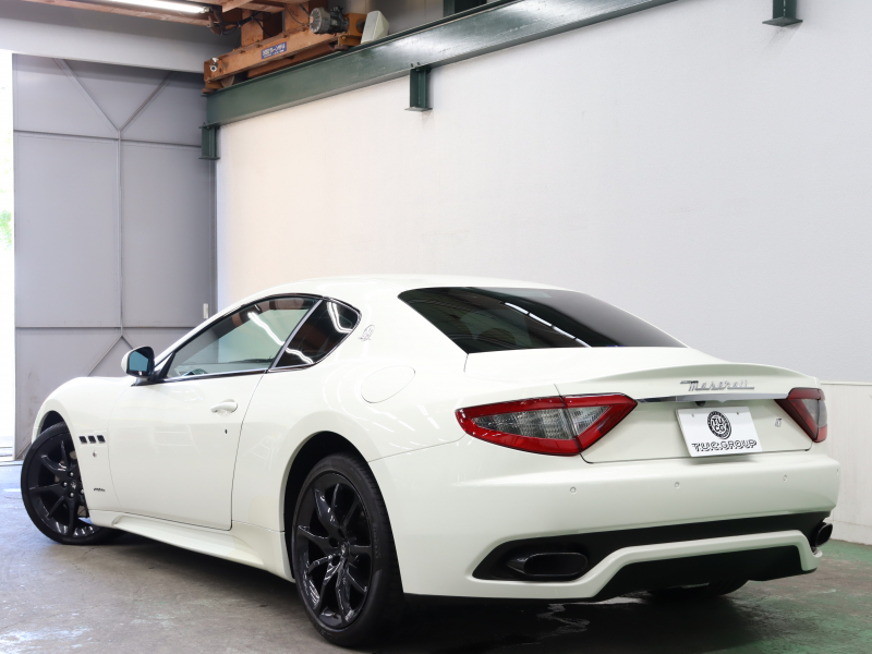 マセラティ グランツーリズモ ｽﾎﾟｰﾂ MCｵｰﾄｼﾌﾄ　赤革 ｼｰﾄﾋｰﾀｰ ﾅﾋﾞTV BTｵｰﾃﾞｨｵ Bｶﾒﾗ ｷｾﾉﾝ  ｼﾌﾄﾊﾟﾄﾞﾙ ﾚｯﾄﾞｷｬﾘﾊﾟｰ ｱｽﾄﾄﾃﾞｻﾞｲﾝ20ｲﾝﾁAW　2年保証