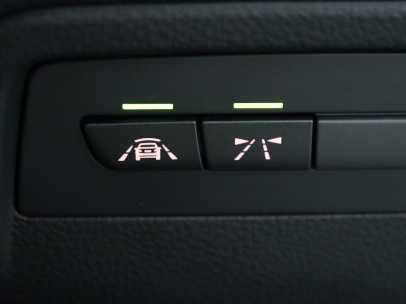 BMW Mシリーズ M3 MDCT　ｺﾝﾌｫｰﾄA ｲﾝﾃﾘｼﾞｪﾝﾄS 白革ｼｰﾄ Iriveﾅﾋﾞ TV Bluetooth Bｶﾒﾗ ﾍｯﾄﾞｱｯﾌﾟD LEDﾍｯﾄﾞﾗｲﾄ Mｴｱﾛ&19AW(ｽﾀｲﾘﾝｸﾞ437M)　2年保証付