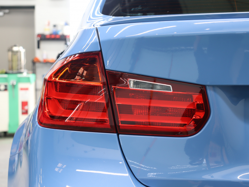 BMW Mシリーズ M3 MDCT　ｺﾝﾌｫｰﾄA ｲﾝﾃﾘｼﾞｪﾝﾄS 白革ｼｰﾄ Iriveﾅﾋﾞ TV Bluetooth Bｶﾒﾗ ﾍｯﾄﾞｱｯﾌﾟD LEDﾍｯﾄﾞﾗｲﾄ Mｴｱﾛ&19AW(ｽﾀｲﾘﾝｸﾞ437M)　2年保証付