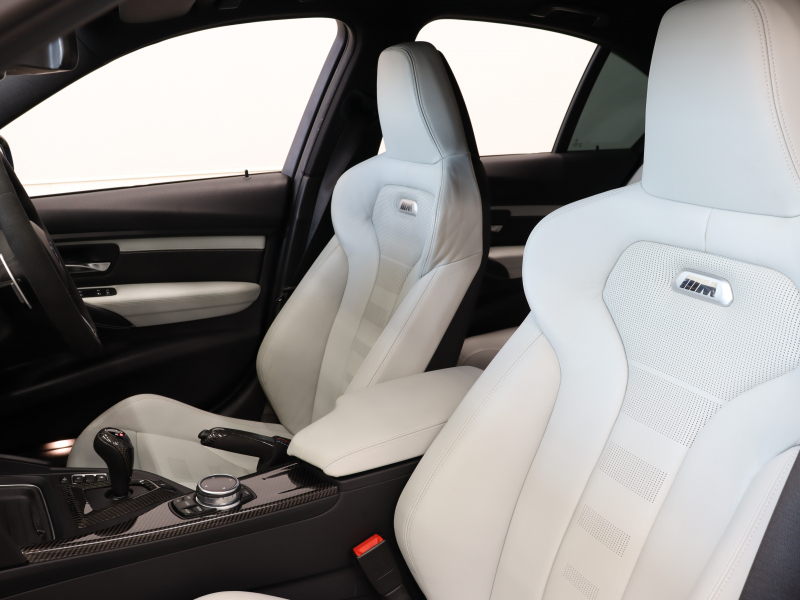 BMW Mシリーズ M3 MDCT　ｺﾝﾌｫｰﾄA ｲﾝﾃﾘｼﾞｪﾝﾄS 白革ｼｰﾄ Iriveﾅﾋﾞ TV Bluetooth Bｶﾒﾗ ﾍｯﾄﾞｱｯﾌﾟD LEDﾍｯﾄﾞﾗｲﾄ Mｴｱﾛ&19AW(ｽﾀｲﾘﾝｸﾞ437M)　2年保証付